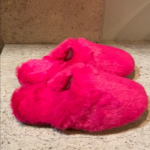 J. Crew Fuzzy Scuff Slippers - Picture 7 of 9